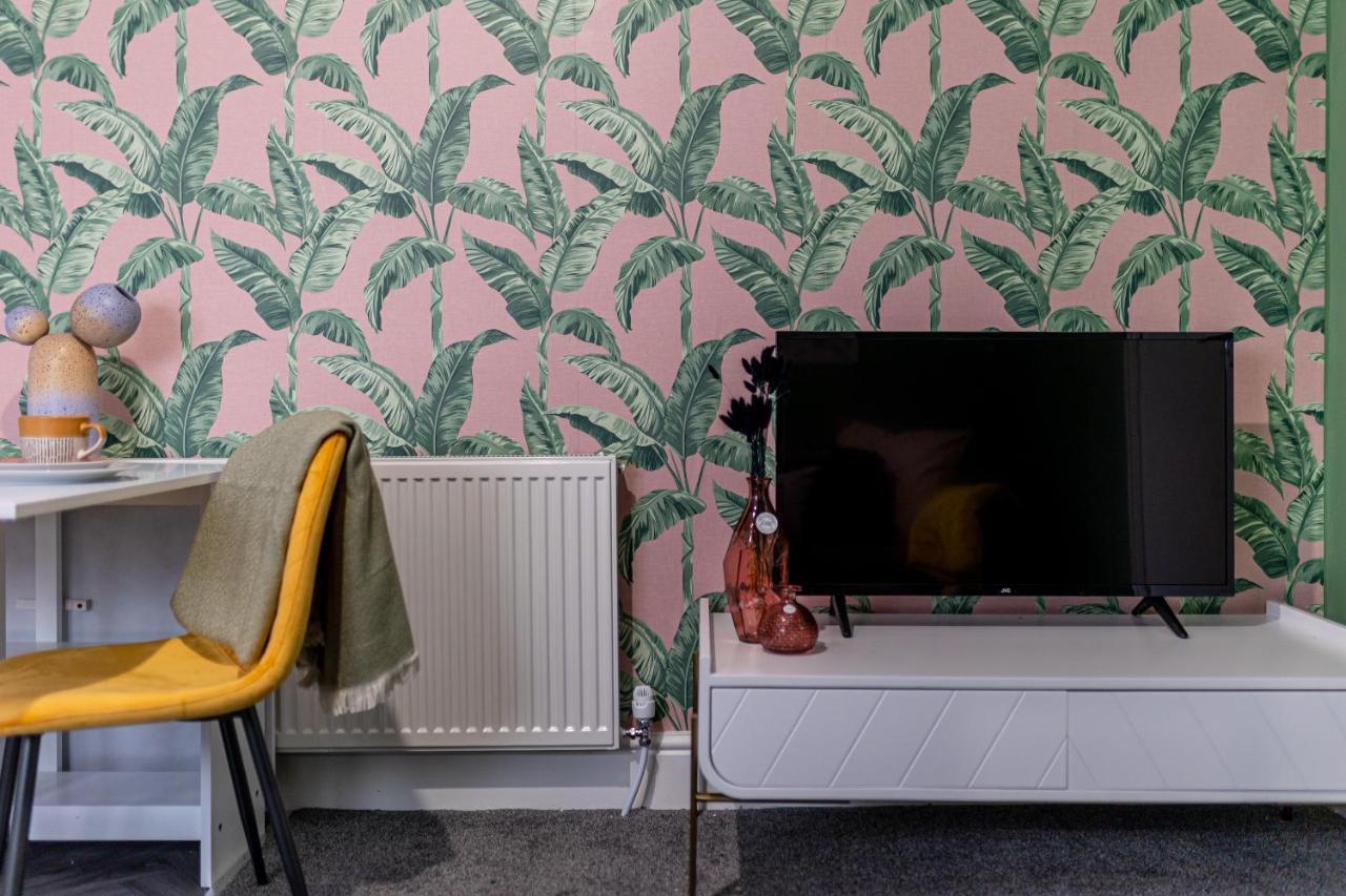 Charles Alexander Short - Botanical House Appartement